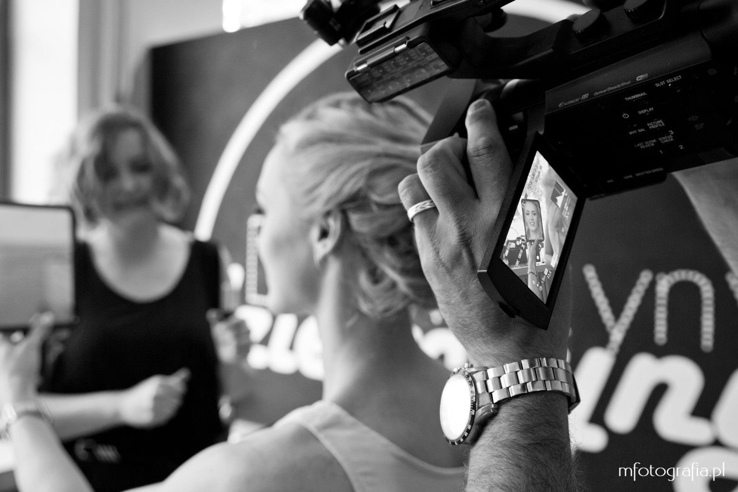 fotografia Panny Młodej w salonie kosmetycznym